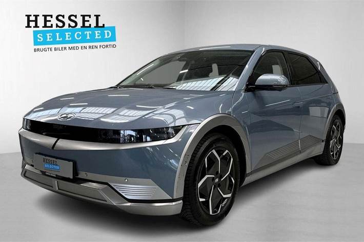 Blå Hyundai Ioniq 5 fra 2024 set udefra