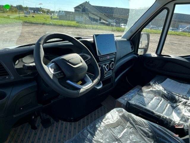 Hvid Iveco Daily fra 2025