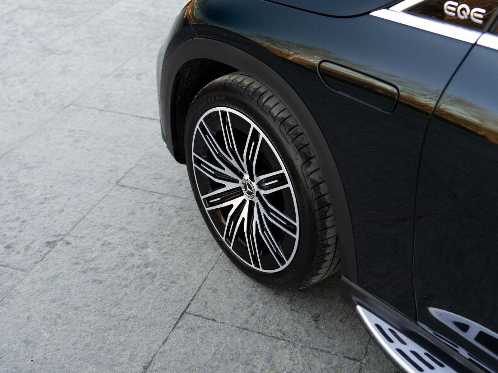 Mercedes EQE500 SUV AMG Line 4Matic