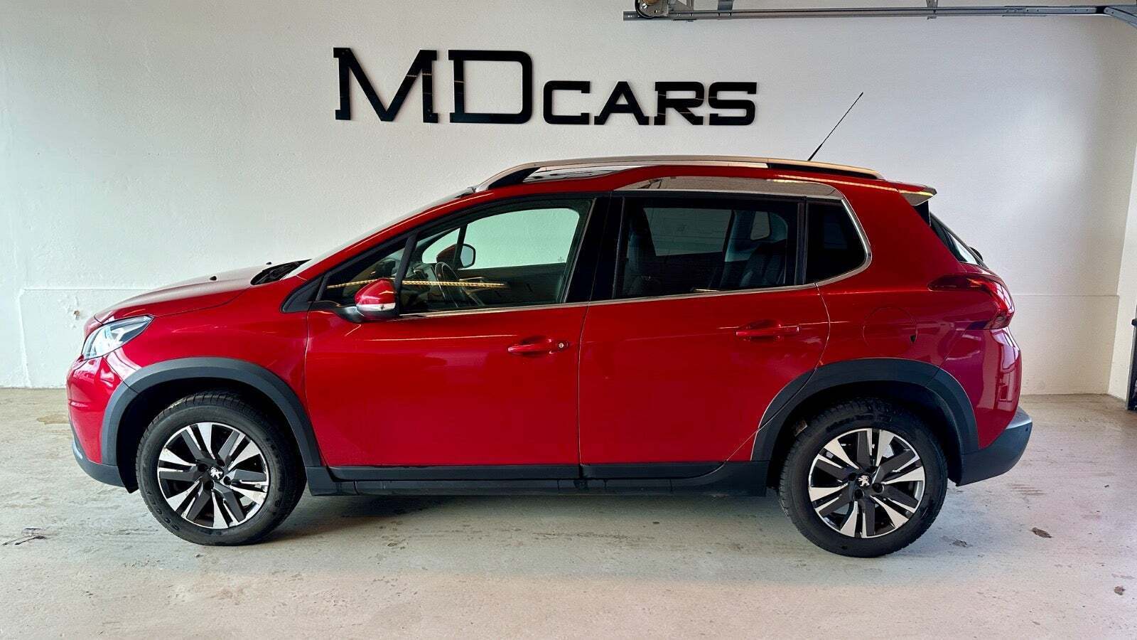 Peugeot 2008 1,2 e-THP 110 Allure Sky