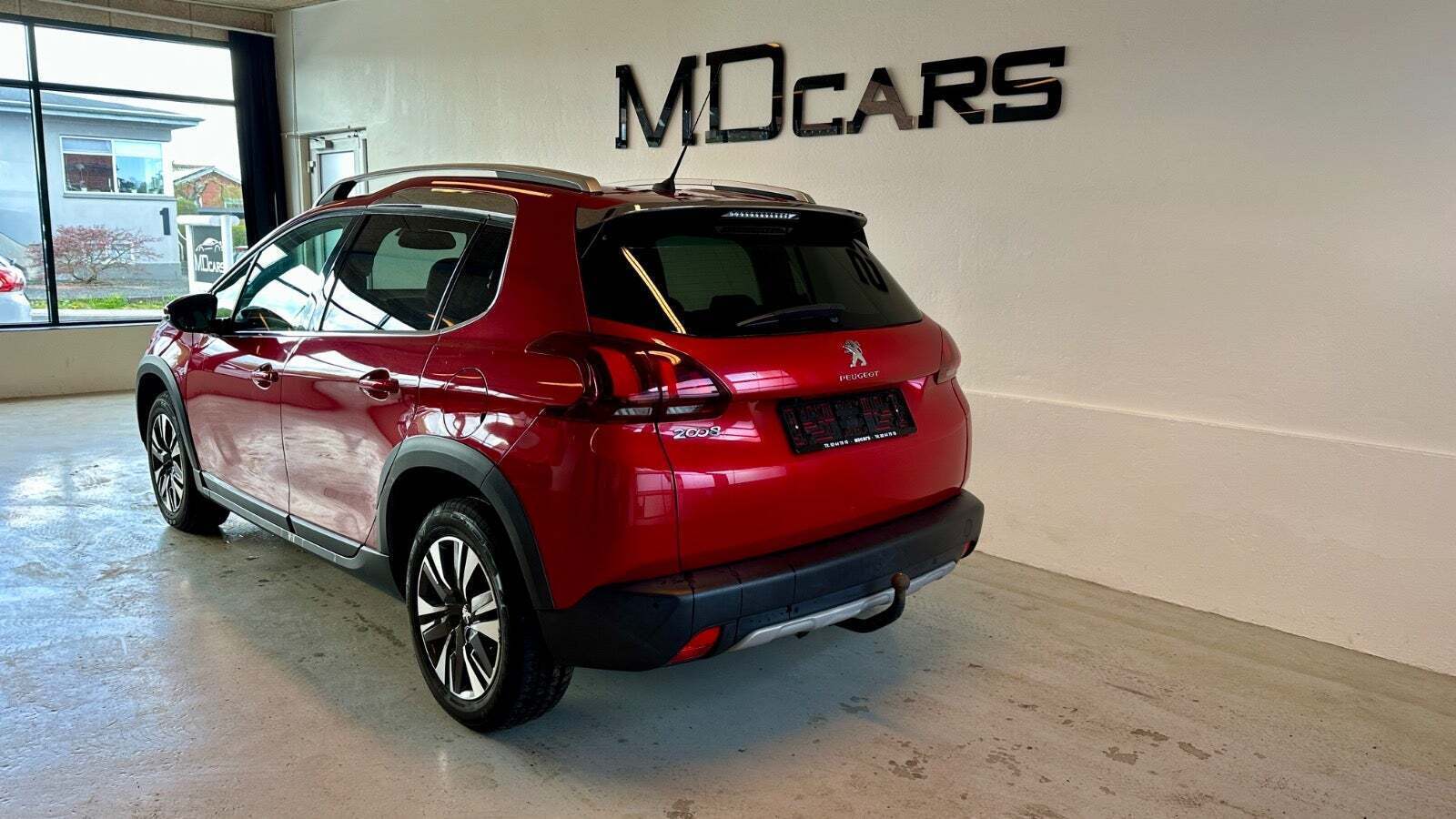 Peugeot 2008 1,2 e-THP 110 Allure Sky