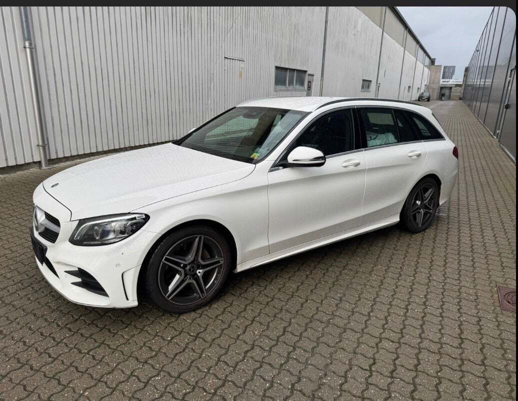 Mercedes C220 d 2,0 AMG Line stc. aut.