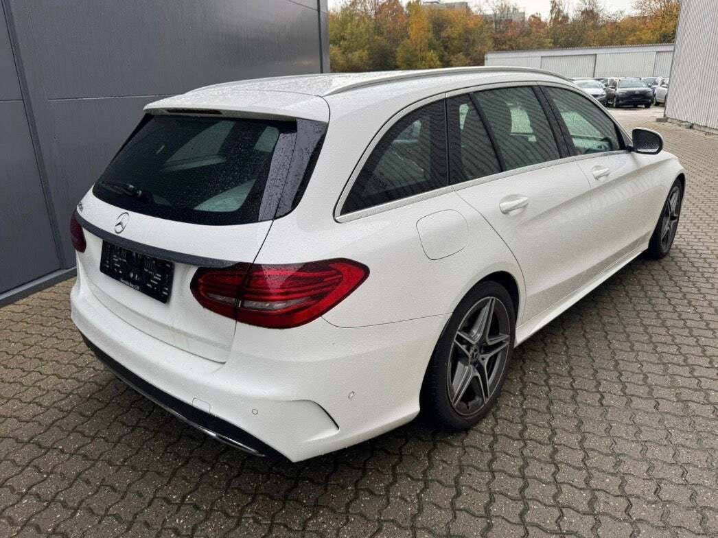 Mercedes C220 d 2,0 AMG Line stc. aut.