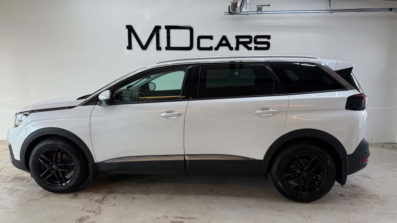 Peugeot 5008 1,2 e-THP 130 Allure 7prs