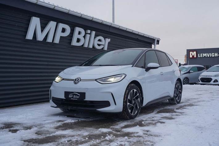 Hvid VW ID.3 fra 2025 set udefra