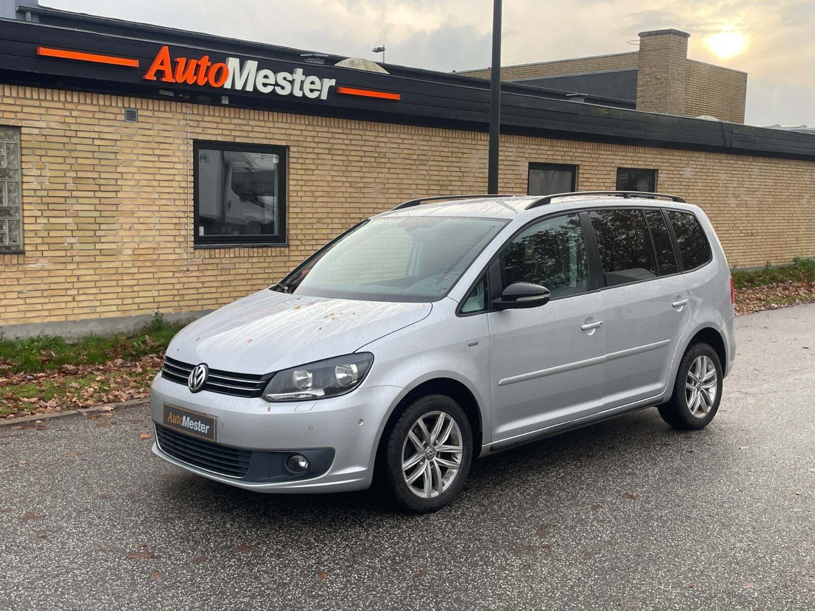 VW Touran 1,6 TDi 105 Comfortline DSG BM Van