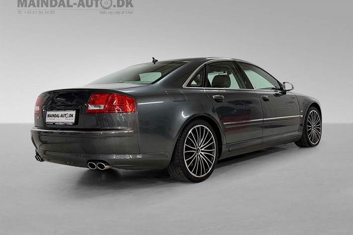 undefined Audi S8 fra 2007