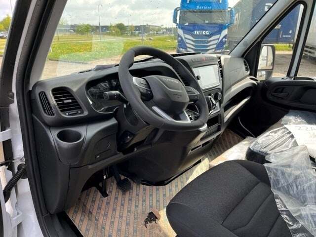 Hvid Iveco Daily fra 2025