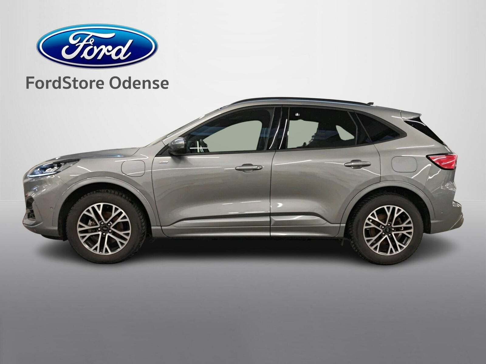 Ford Kuga 2,5 PHEV ST-Line X CVT