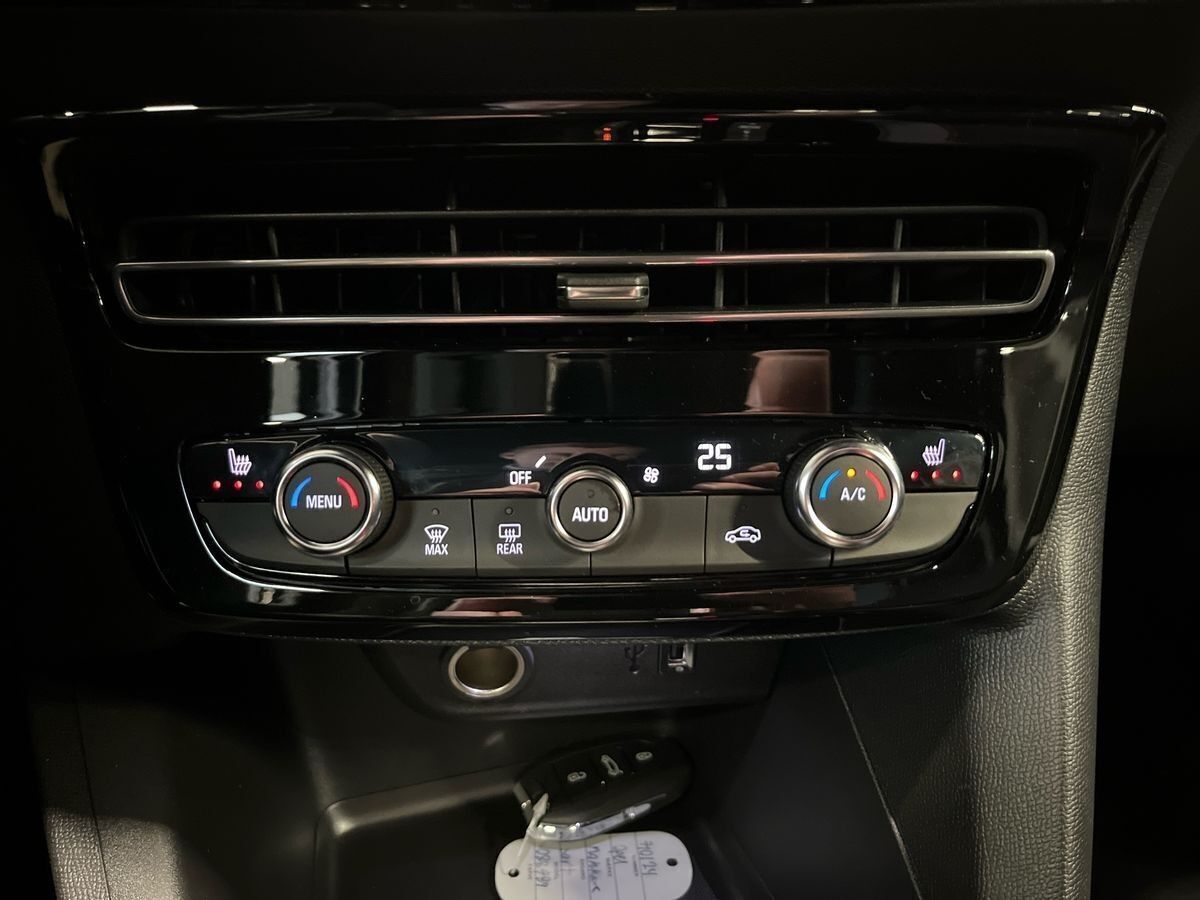 Sort Opel Mokka-e fra 2023