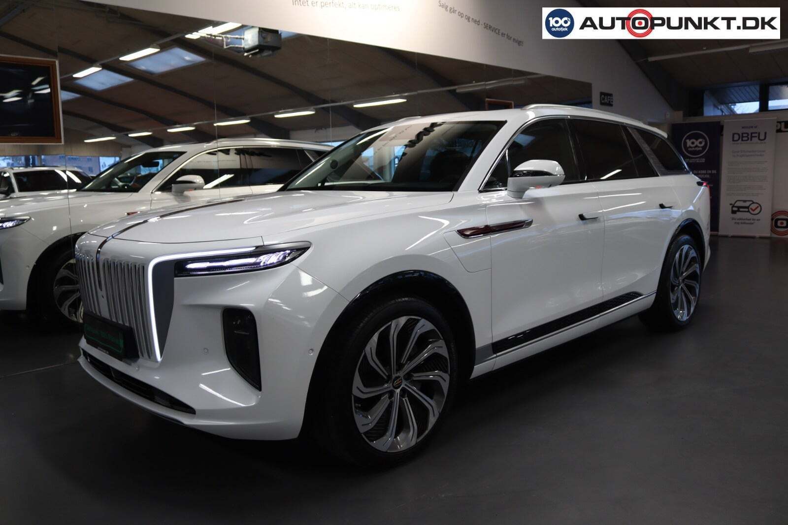 Hongqi E-HS9 120 Exclusive+