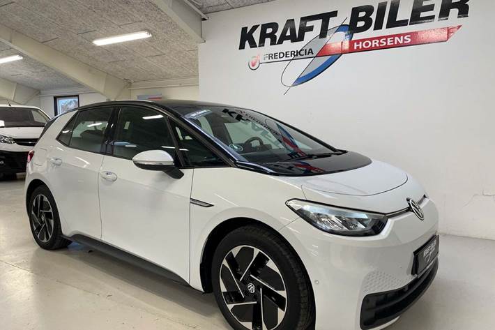 Hvid VW ID.3 fra 2022 set udefra