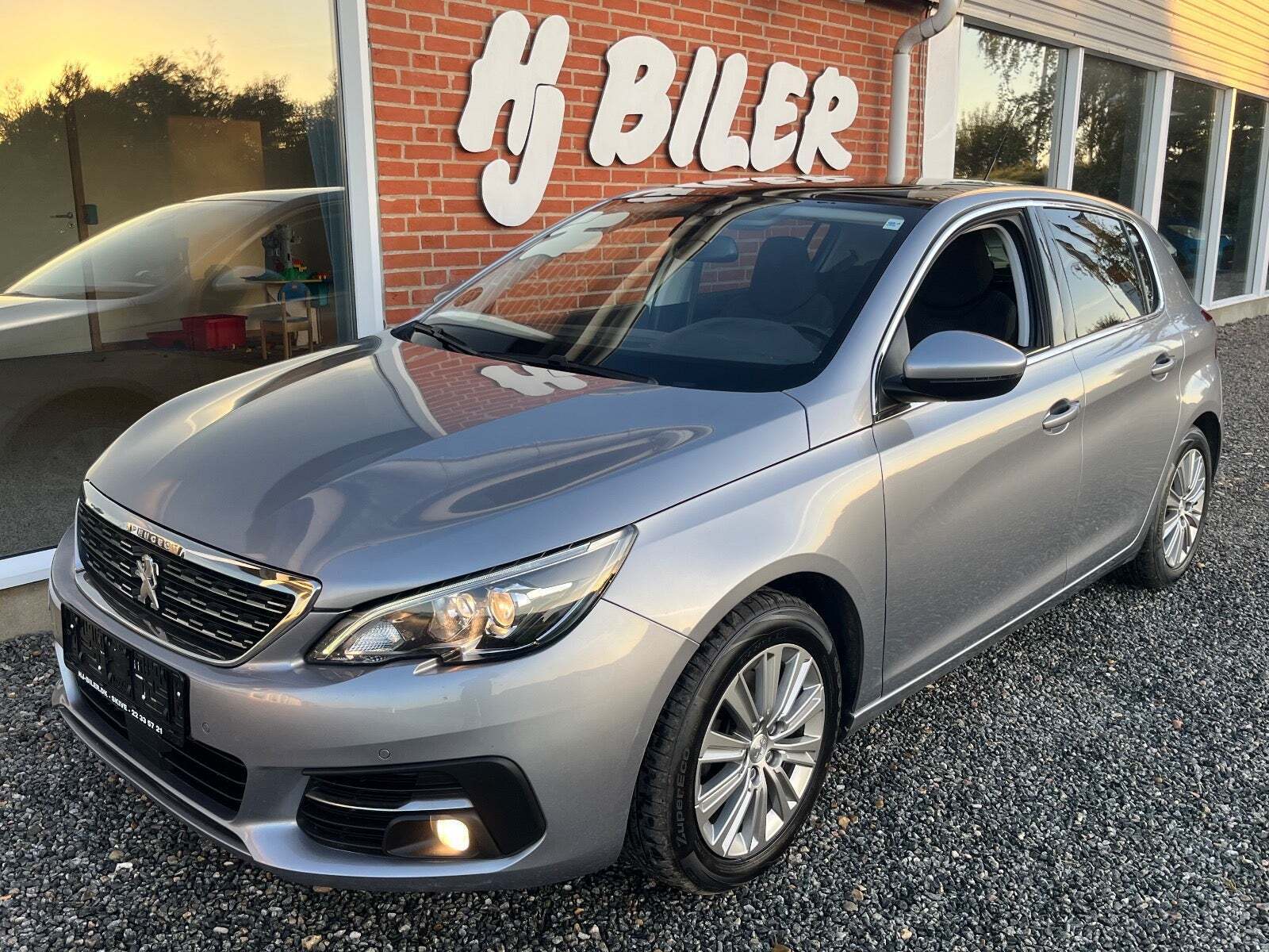 Peugeot 308 1,2 e-THP 130 Allure Sky
