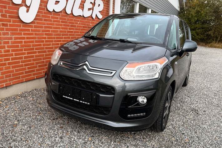 Grå Citroën C3 Picasso fra 2015 set udefra