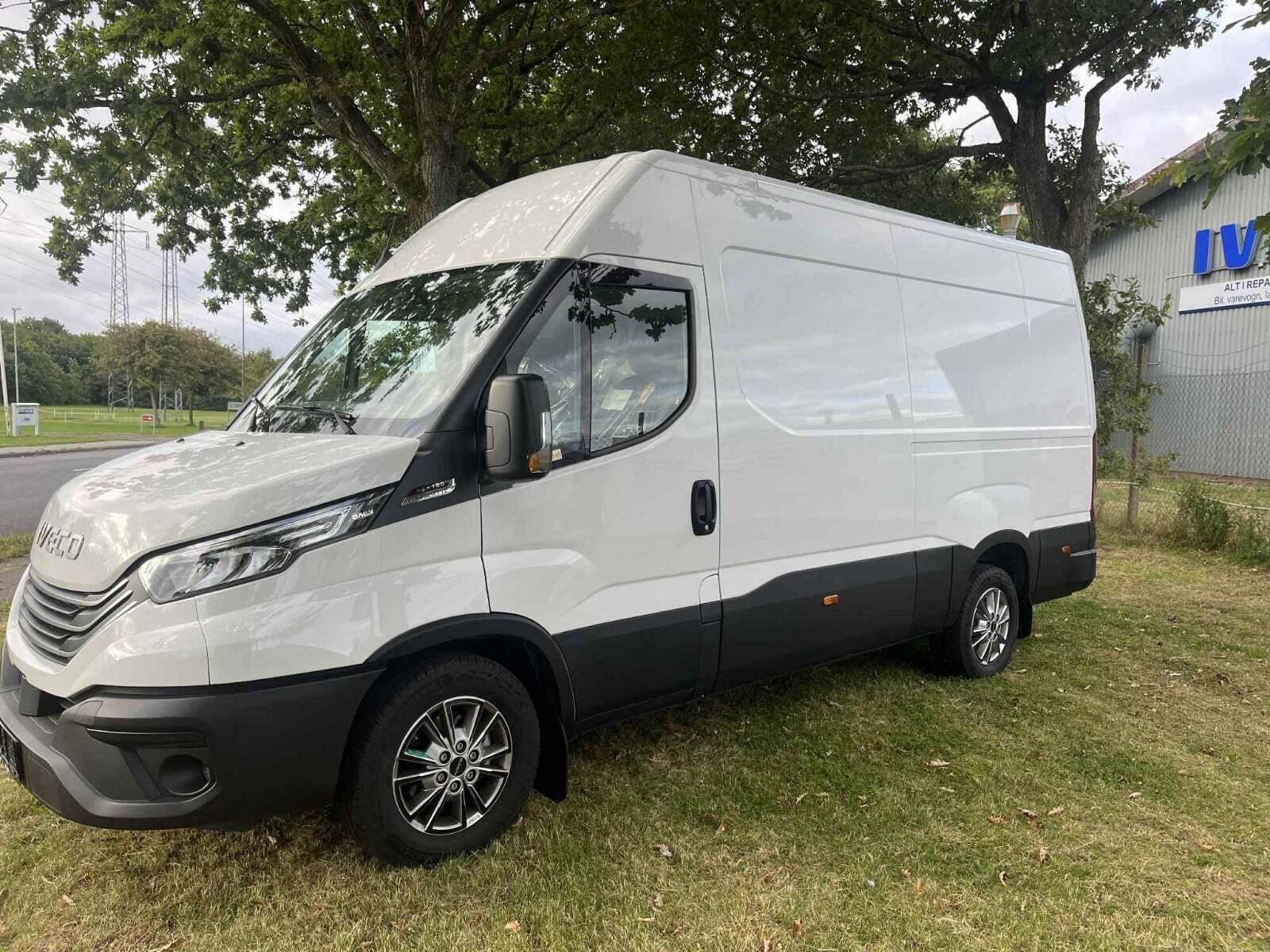 Iveco Daily 3,0 35S18 12m³ Van AG8