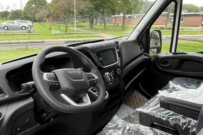 Hvid Iveco Daily fra 2025