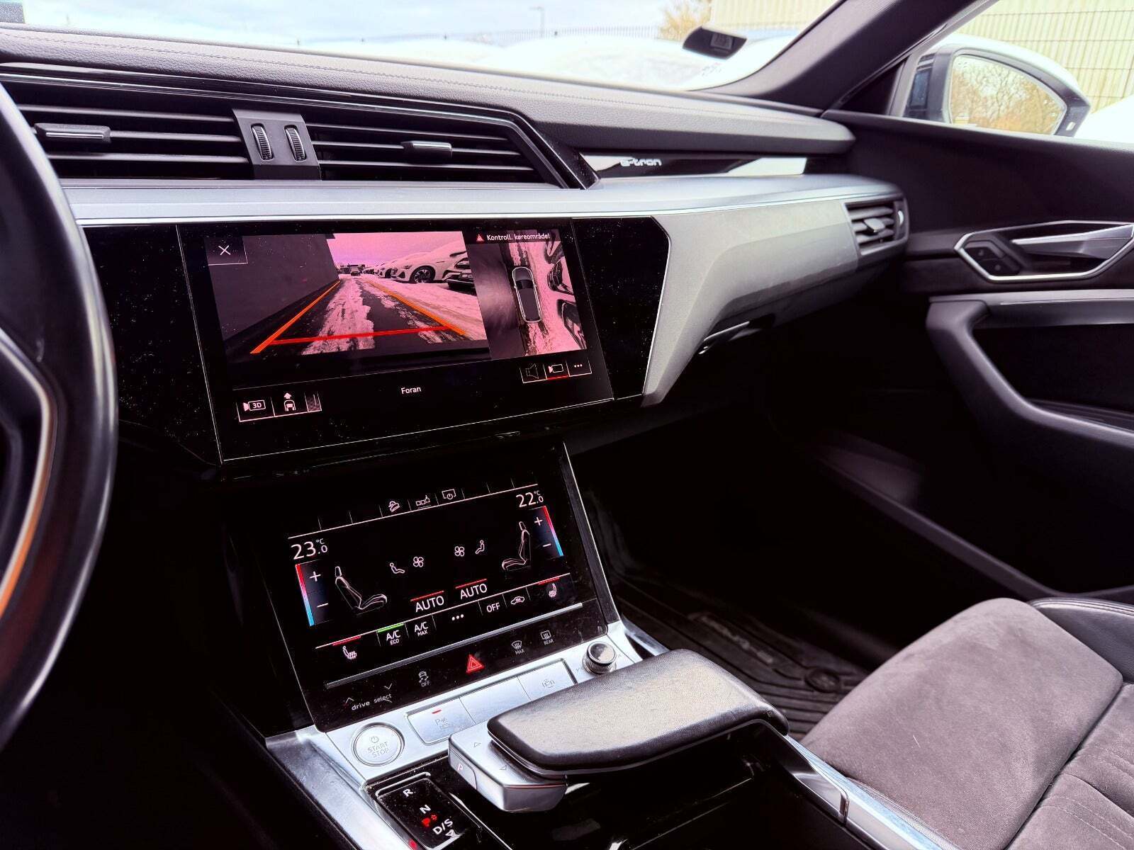 Sort Audi e-tron fra 2019