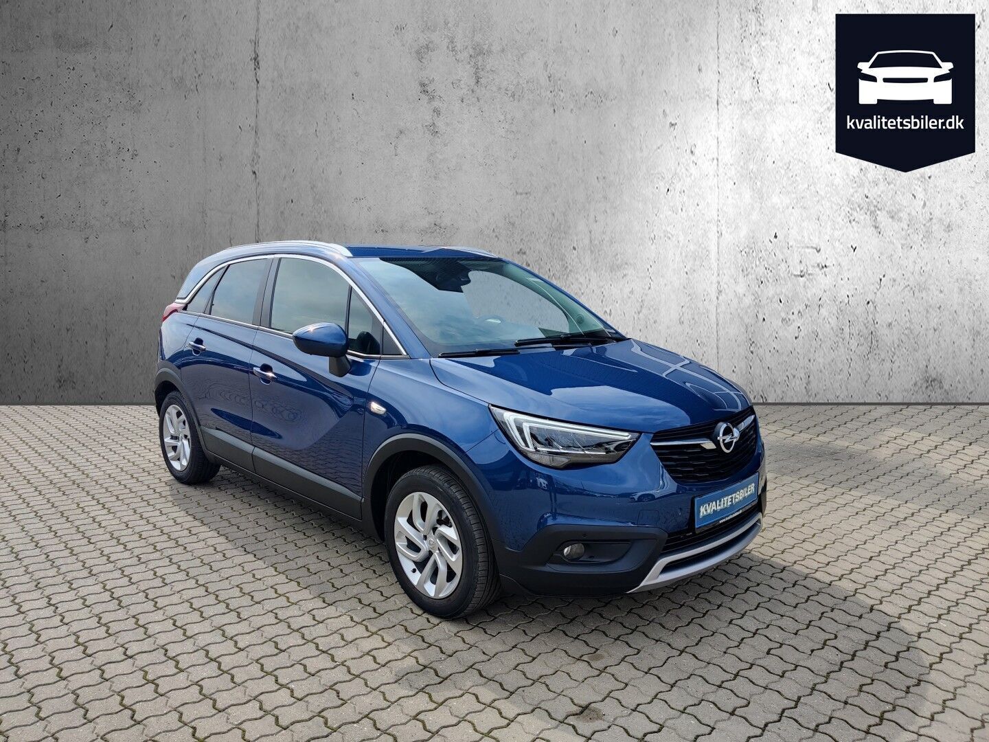 Blå Opel Crossland X fra 2020