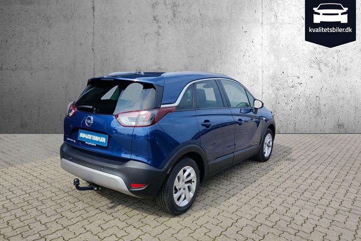 Blå Opel Crossland X fra 2020
