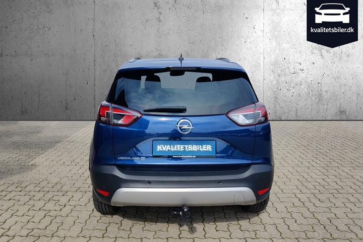 Blå Opel Crossland X fra 2020