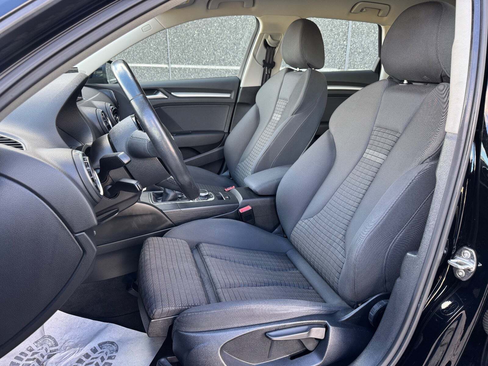 Sort Audi A3 fra 2014