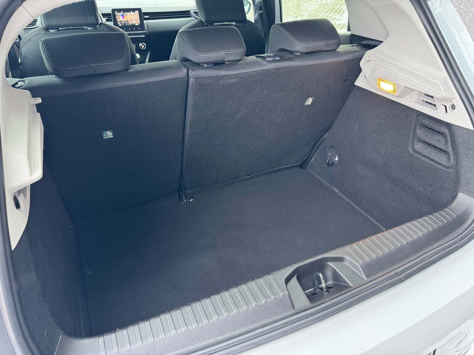 Hvid Renault Clio V fra 2020