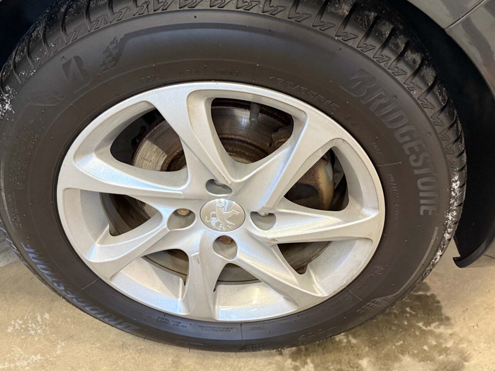 Sort Peugeot 208 fra 2016