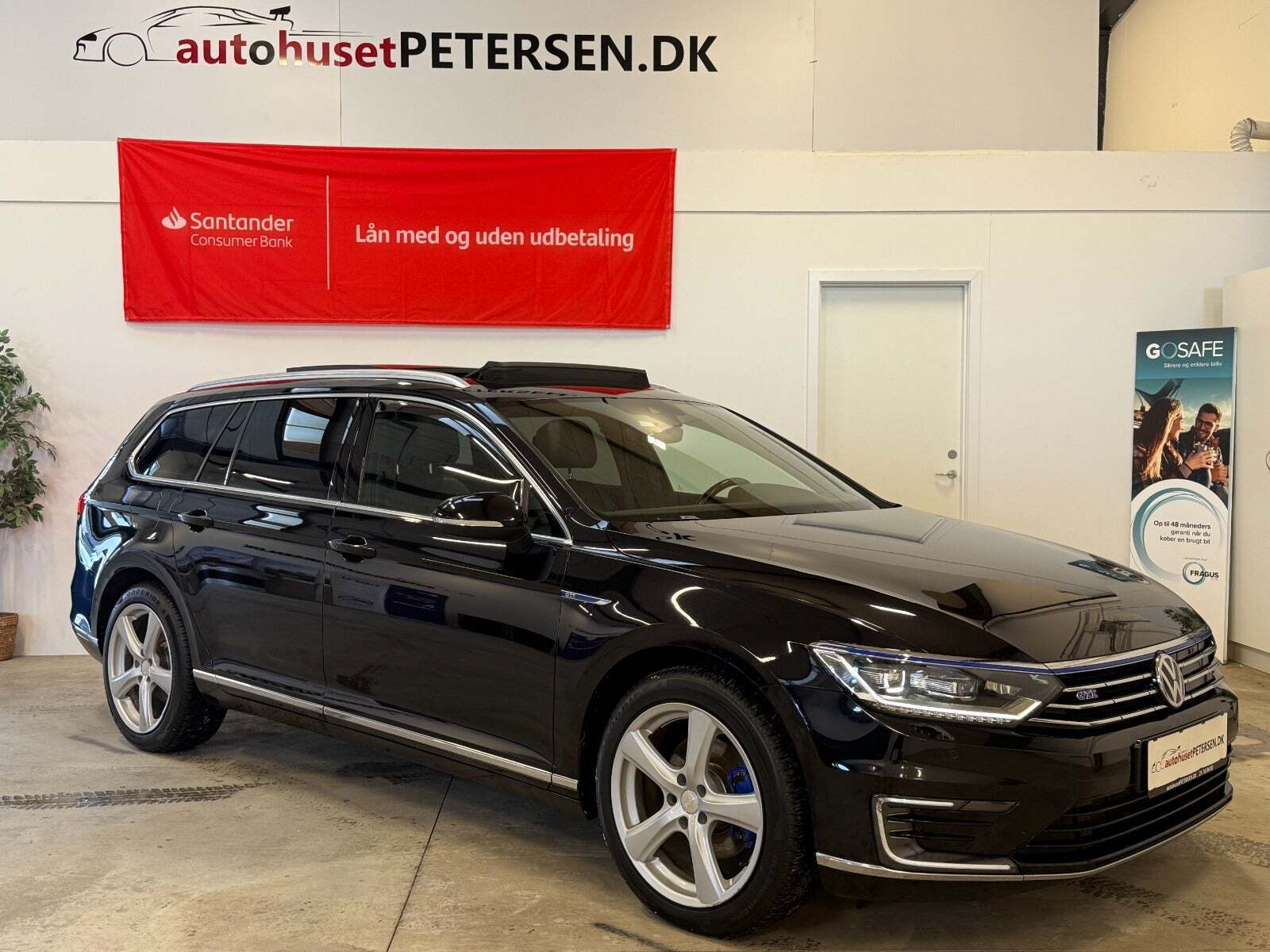 Sort VW Passat fra 2017