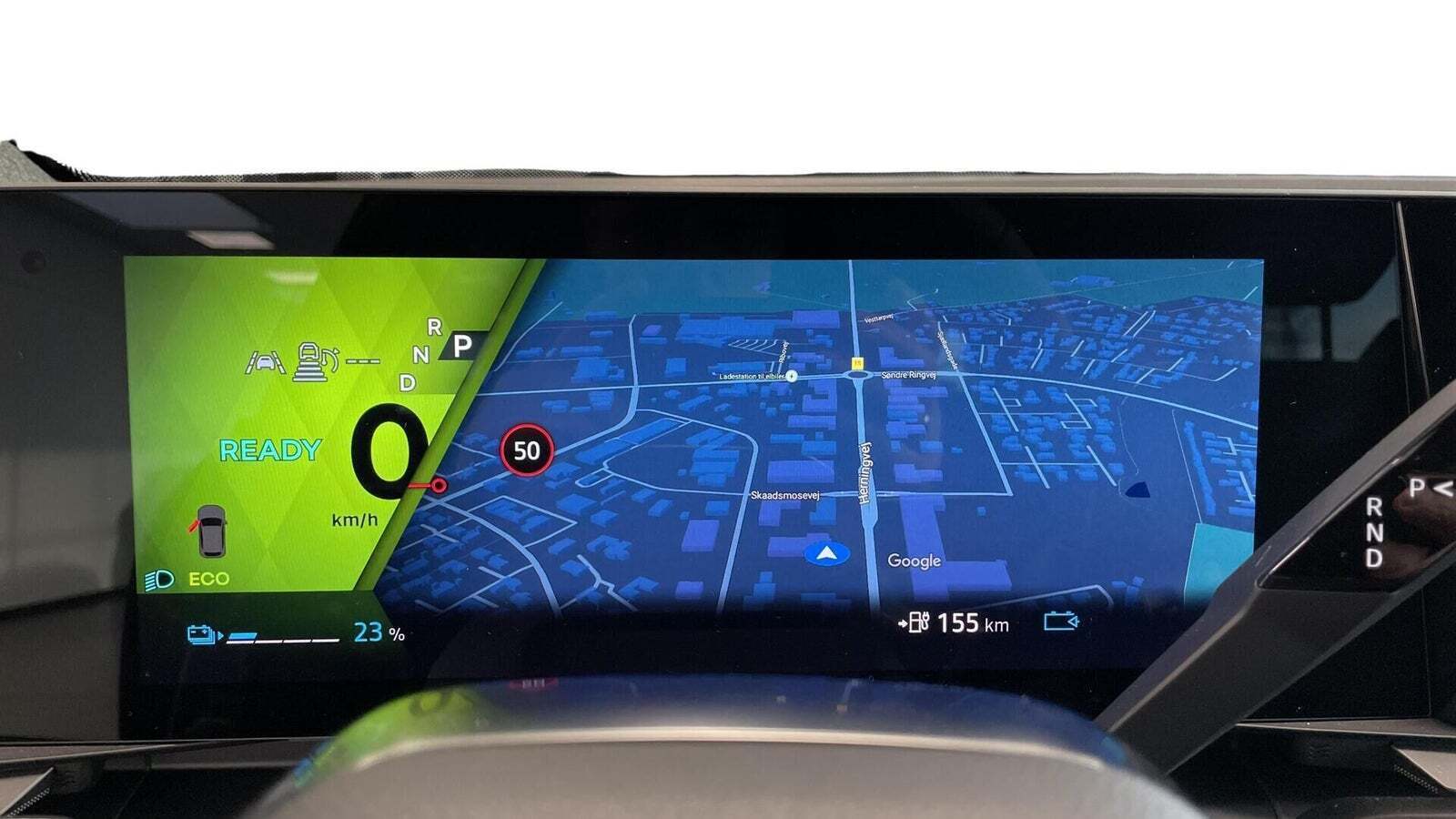 Grå Renault Scenic E-Tech fra 2025