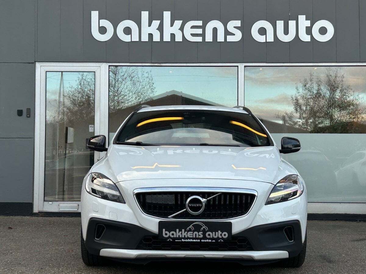 Volvo V40 CC 1,5 T3 152 Momentum aut.