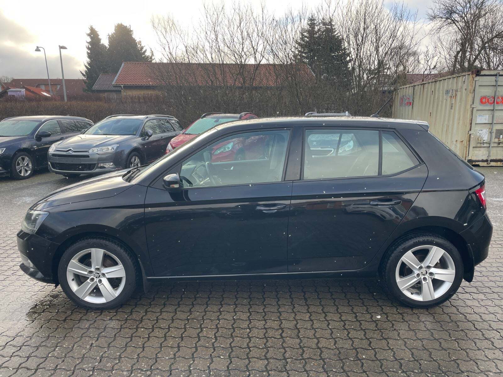 Sort Skoda Fabia fra 2015