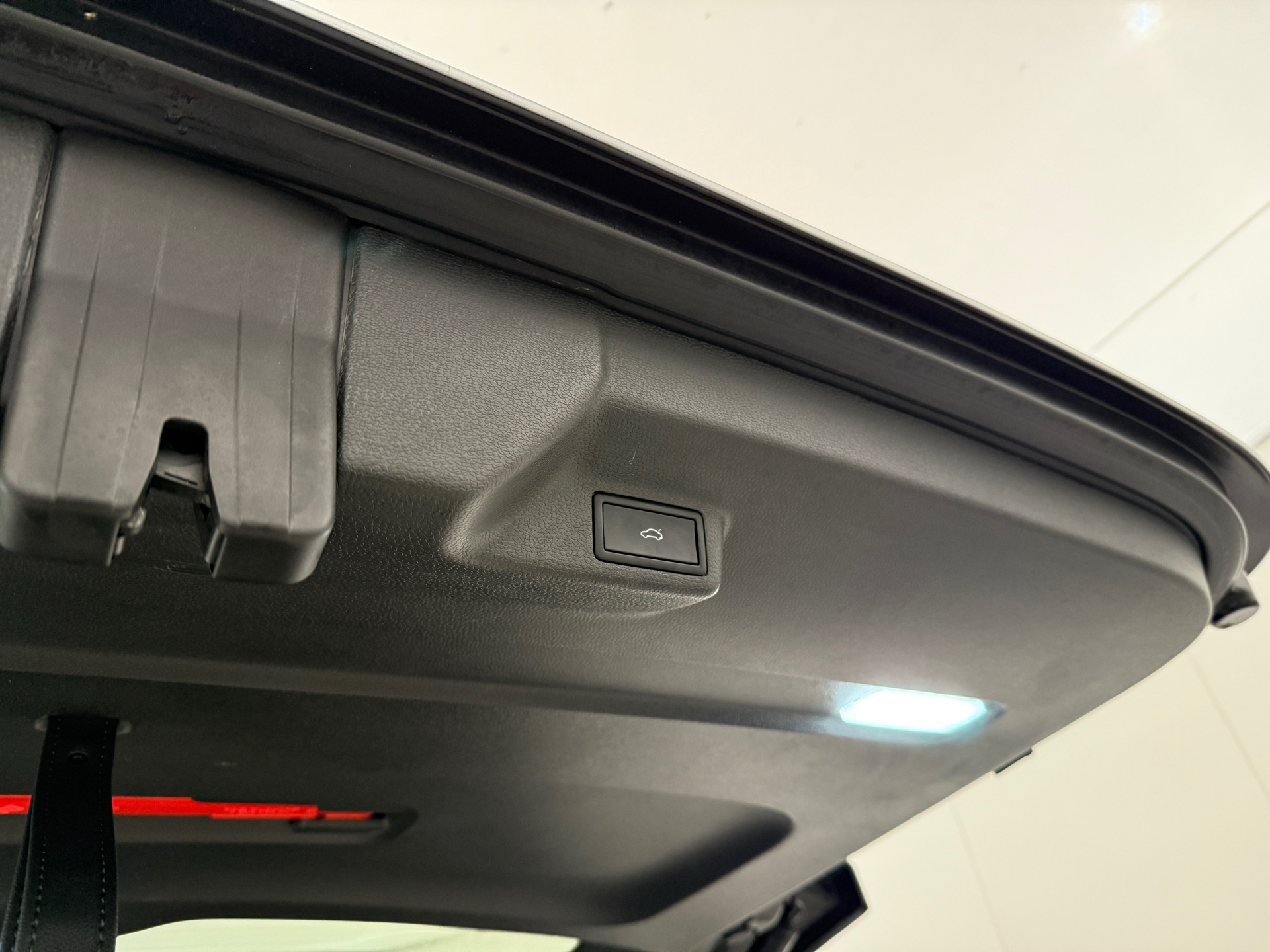 Sølv VW ID.Buzz fra 2023