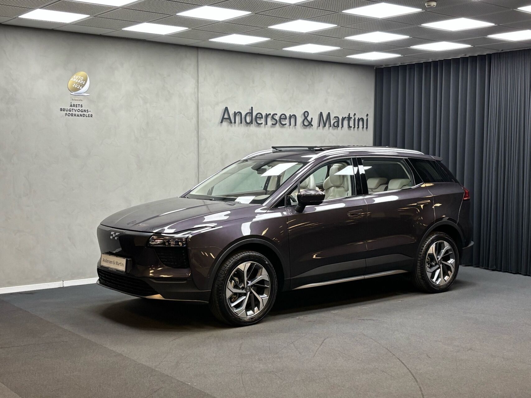 Aiways U5 EL Premium 204HK 5d Aut.