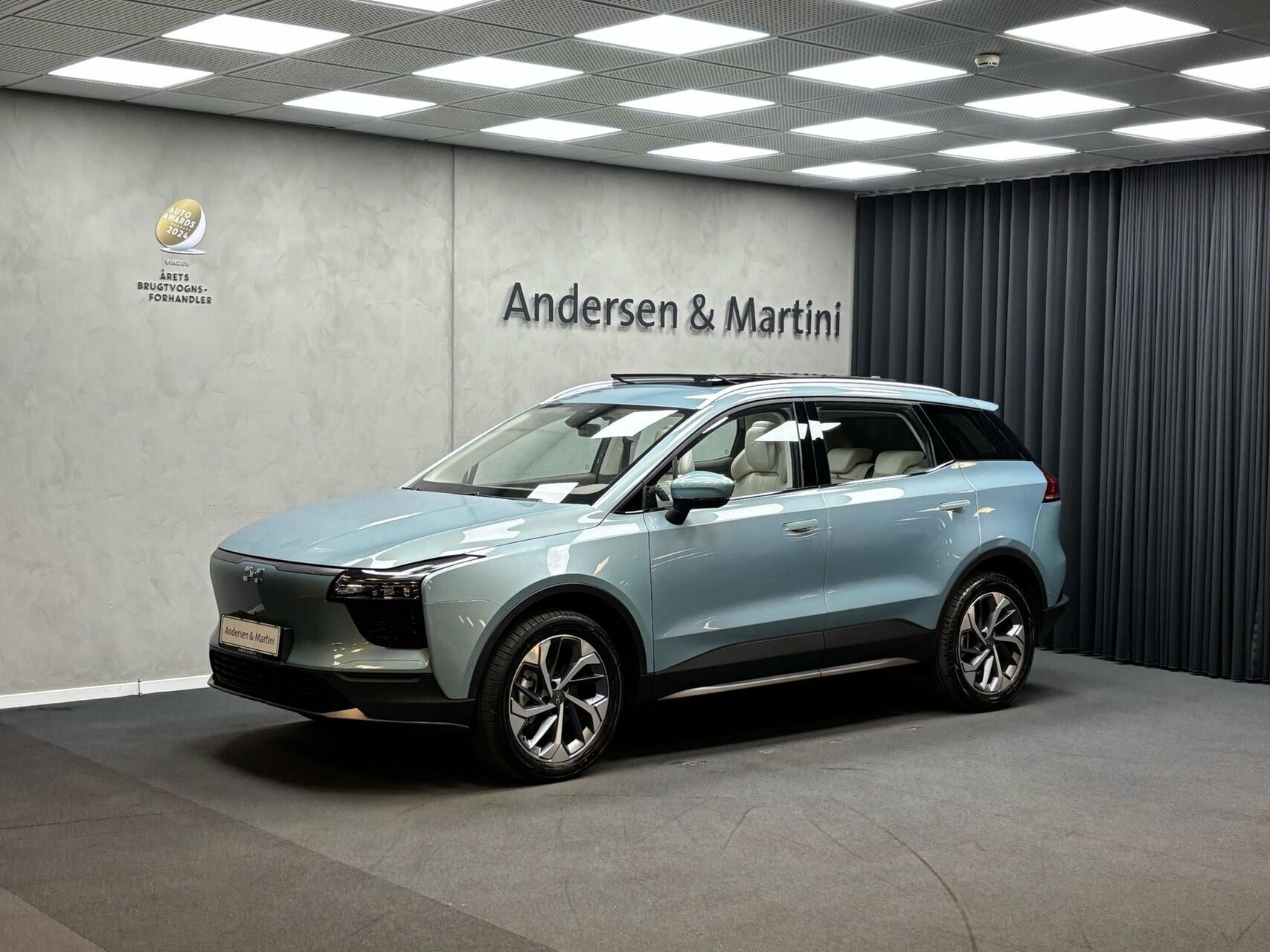 Aiways U5 EL Premium 204HK 5d Aut.