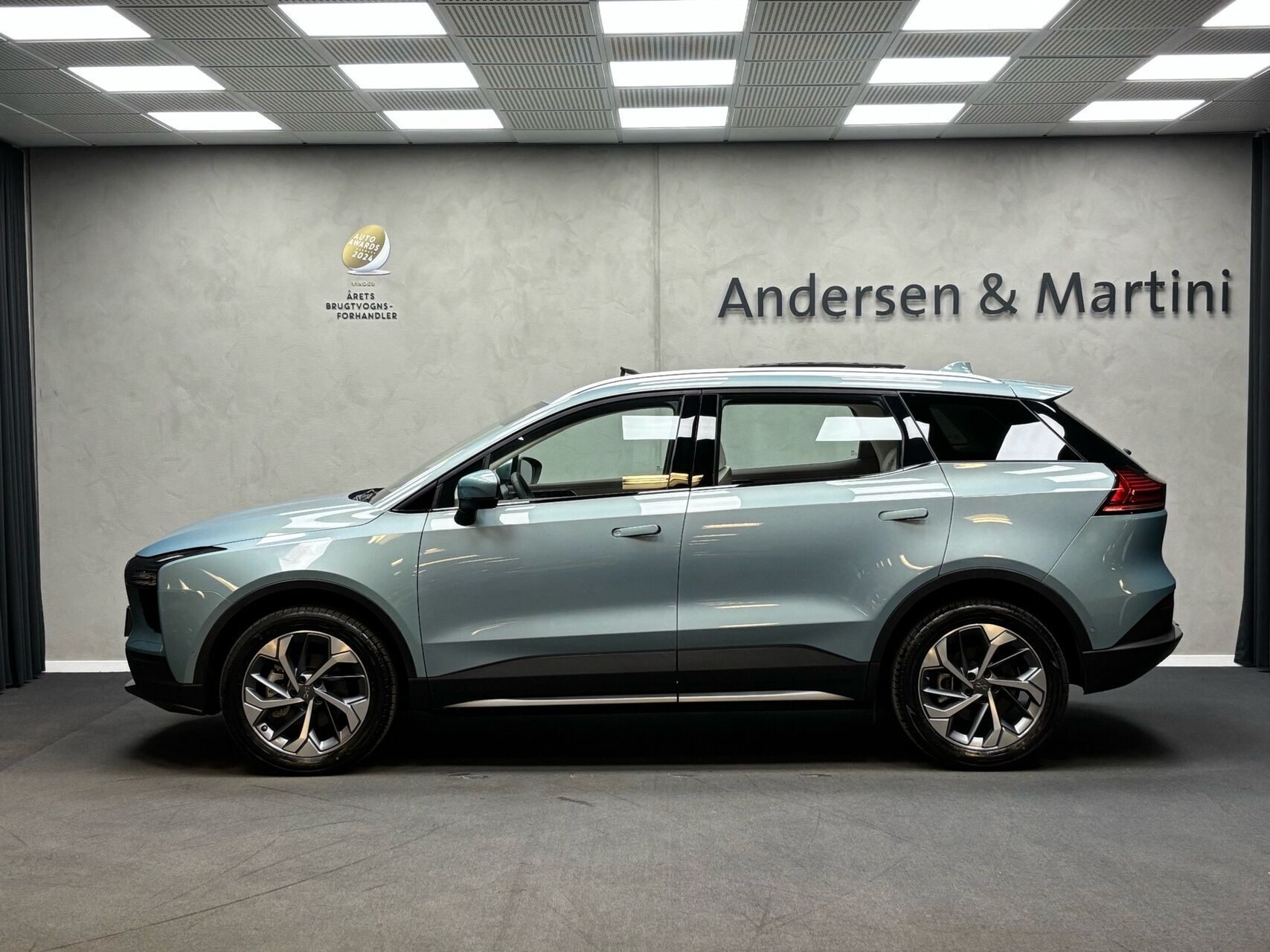 Aiways U5 EL Premium 204HK 5d Aut.