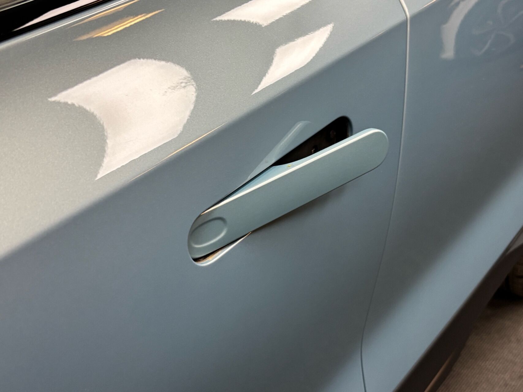 Blå Aiways U5 fra 2025