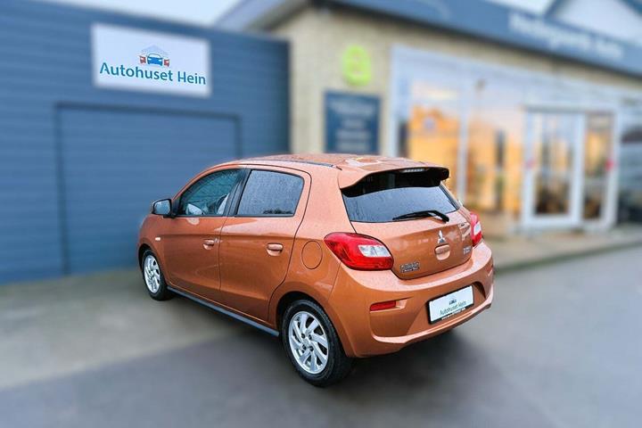 Kobber Mitsubishi Space Star fra 2017