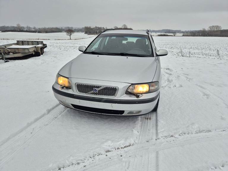 Volvo V70 2,4 D5