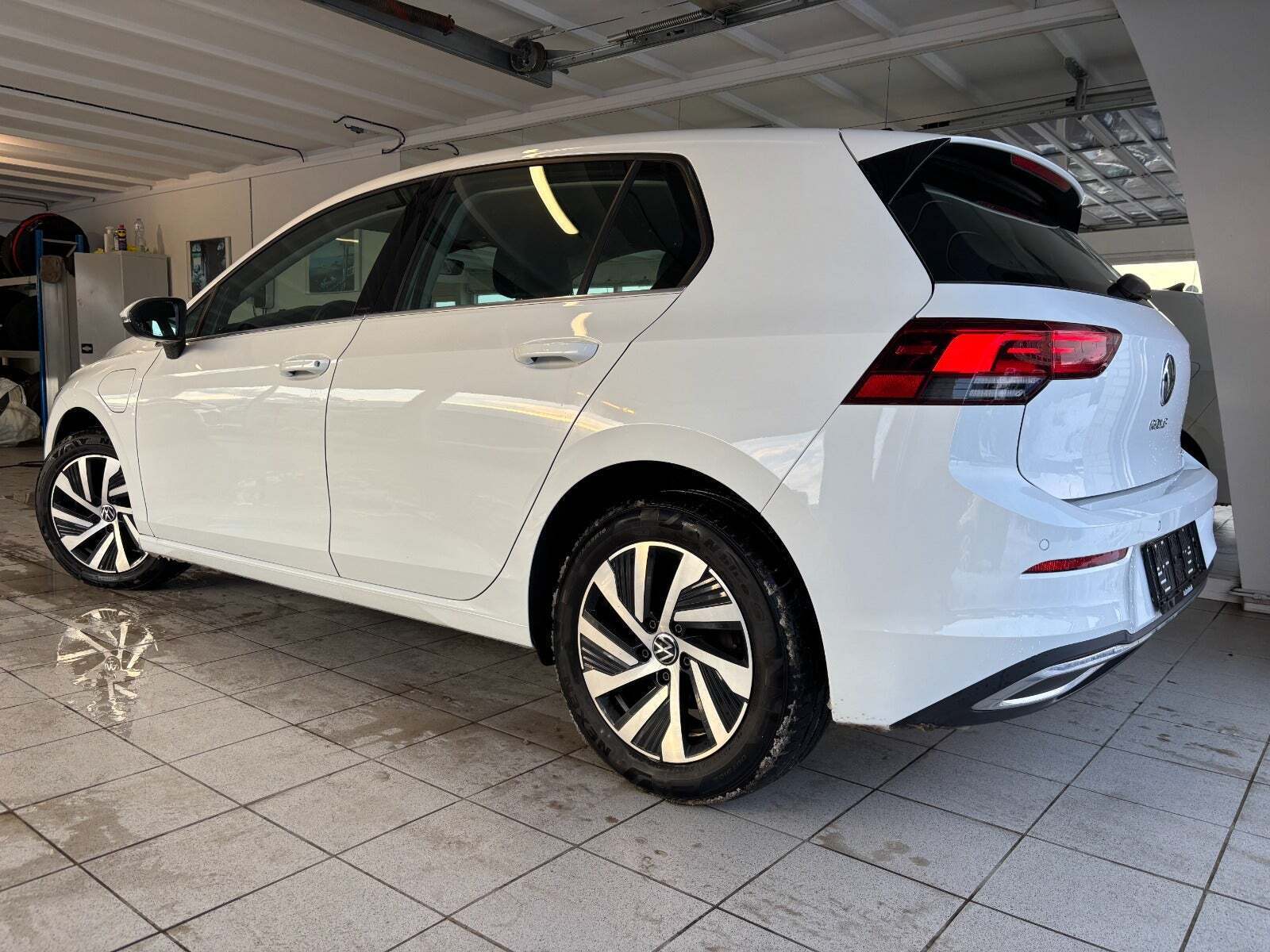 VW Golf VIII 1,4 eHybrid DSG