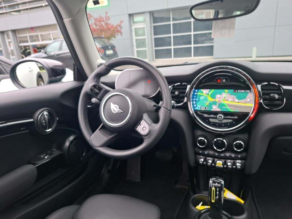 Grøn Mini Cooper SE fra 2023