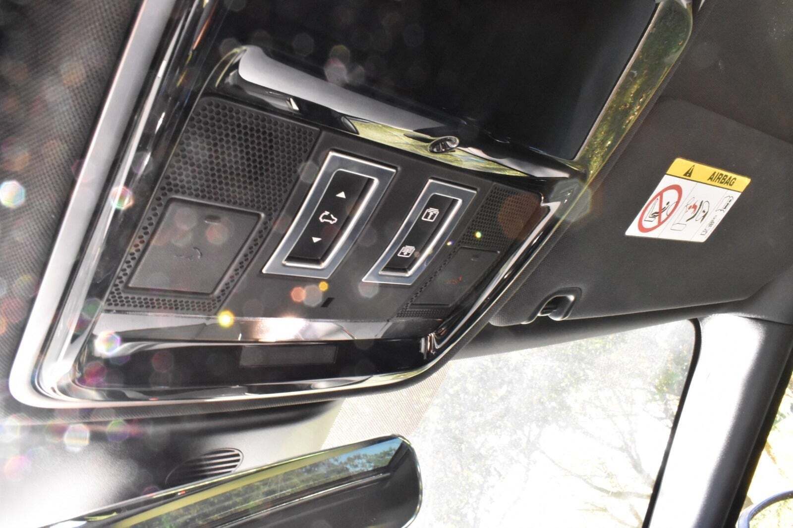 Grå Land Rover Range Rover sport fra 2020