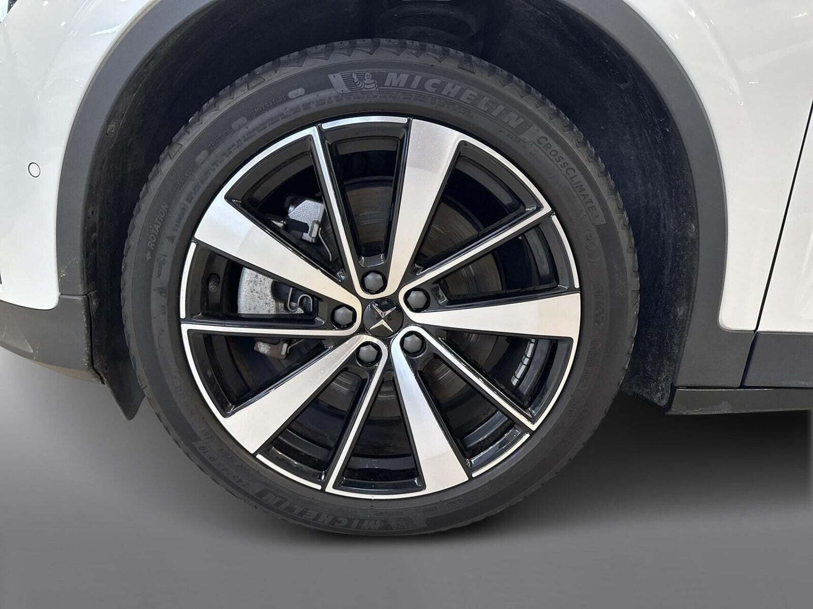 Hvid Polestar 2 fra 2023