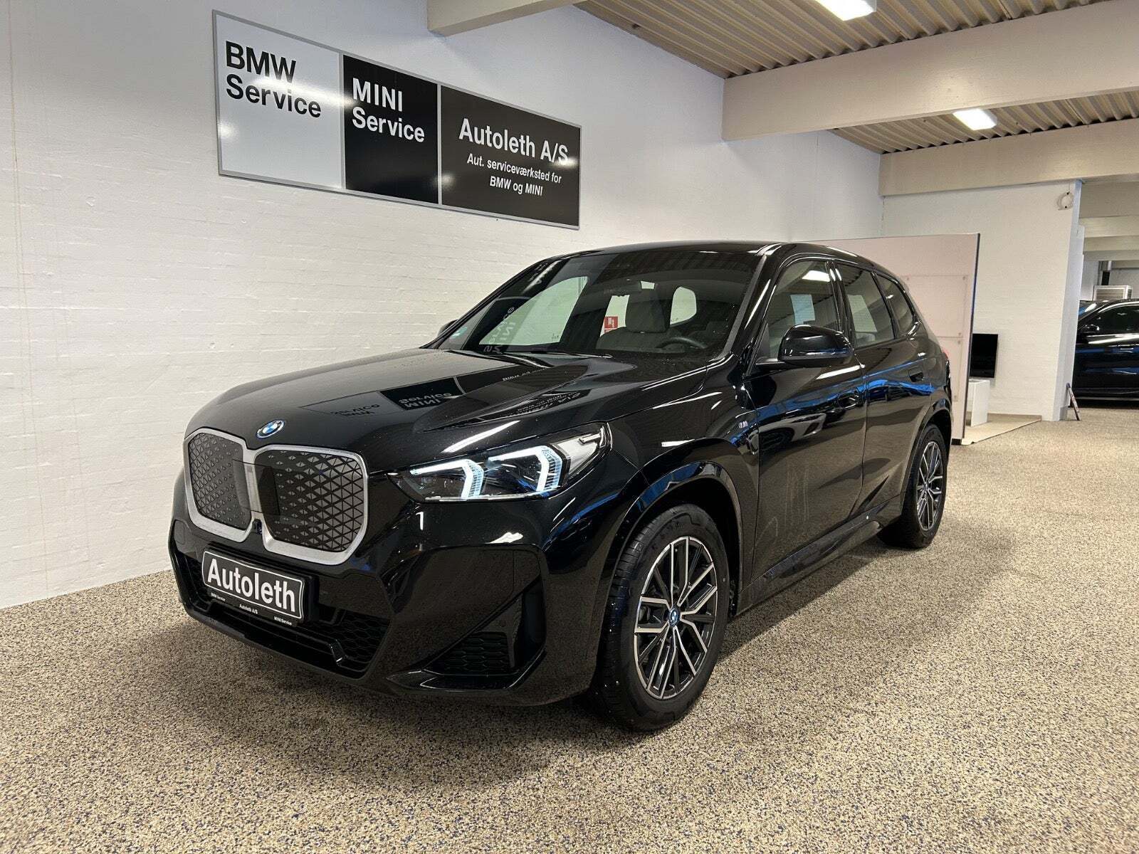 BMW iX1 xDrive30 Fully Charged M-Sport