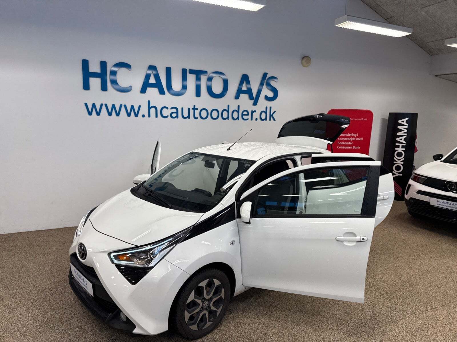 Hvid Toyota Aygo fra 2020