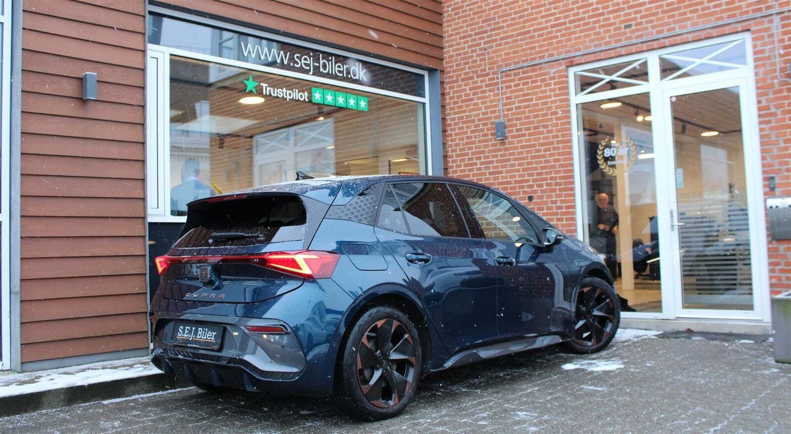 Blå Cupra Born fra 2024