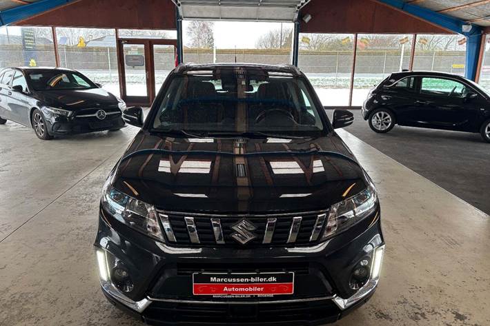 Sort Suzuki Vitara fra 2018
