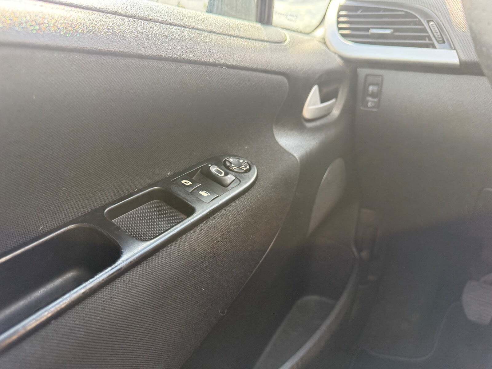 Peugeot 207 1,4 HDi 68