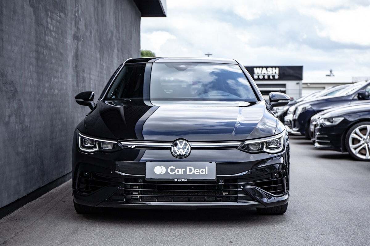 VW Golf VIII 2,0 R DSG 4Motion