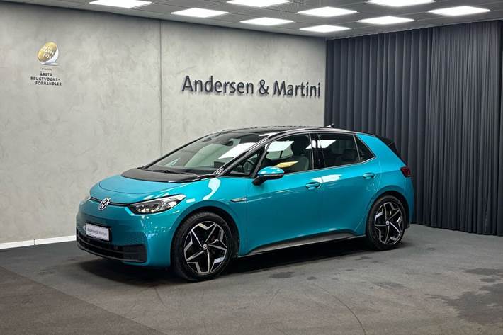 Turquoise VW ID.3 fra 2021 set udefra