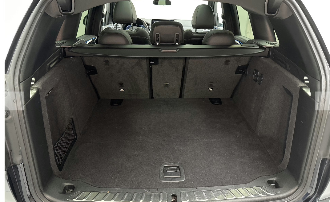 Sort BMW iX3 fra 2023